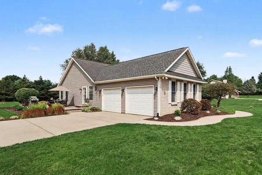 7633 N 26th Street, Kalamazoo, MI 49004 - #2