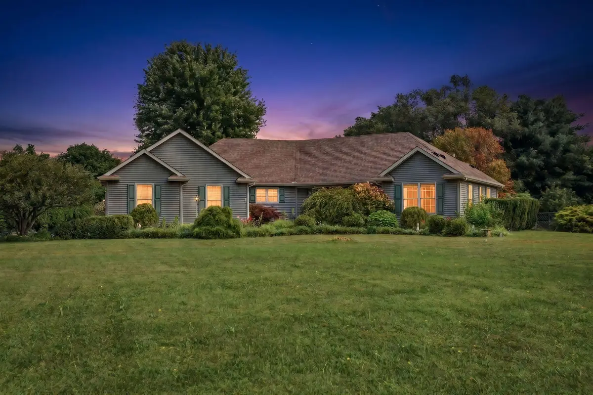 3905 Hidden Valley Trail N, Niles, MI 49120 - #1
