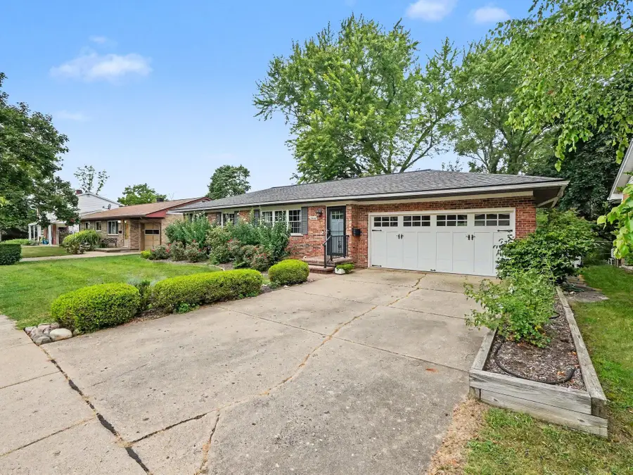 2004 Suffolk Avenue, Ann Arbor, MI 48103 - #3