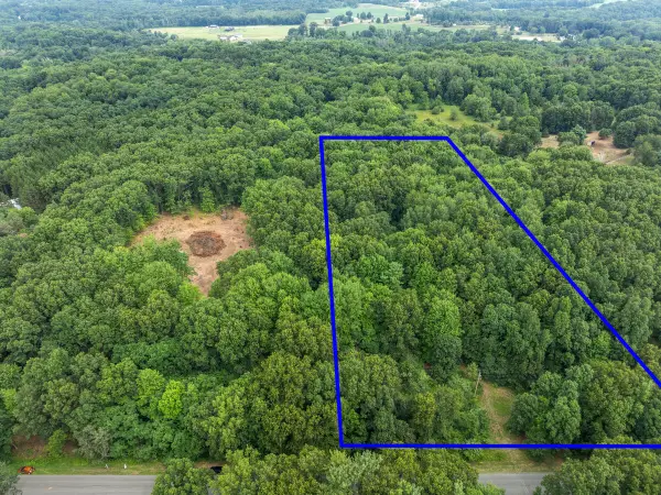 13271 NE Beckwith Drive Drive Ne, Lowell, MI 49331