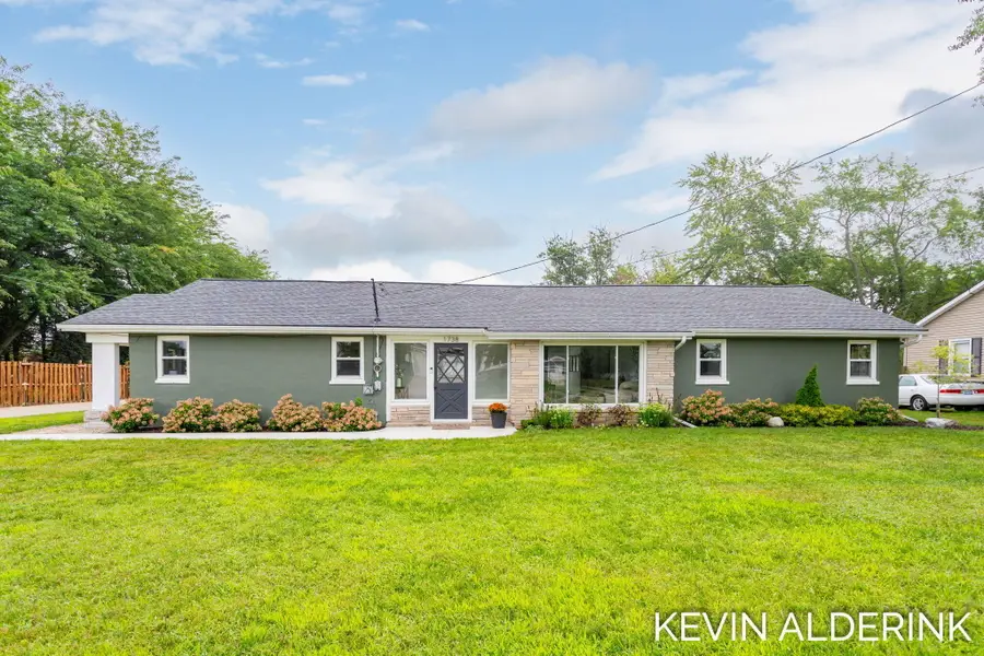 1738 92nd Avenue, Zeeland, MI 49464 - #2