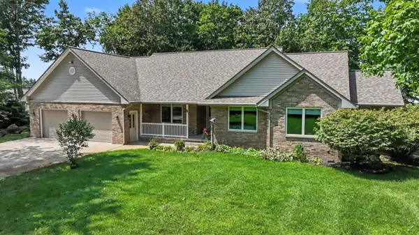 51408 Summit Street, Paw Paw, MI 49079