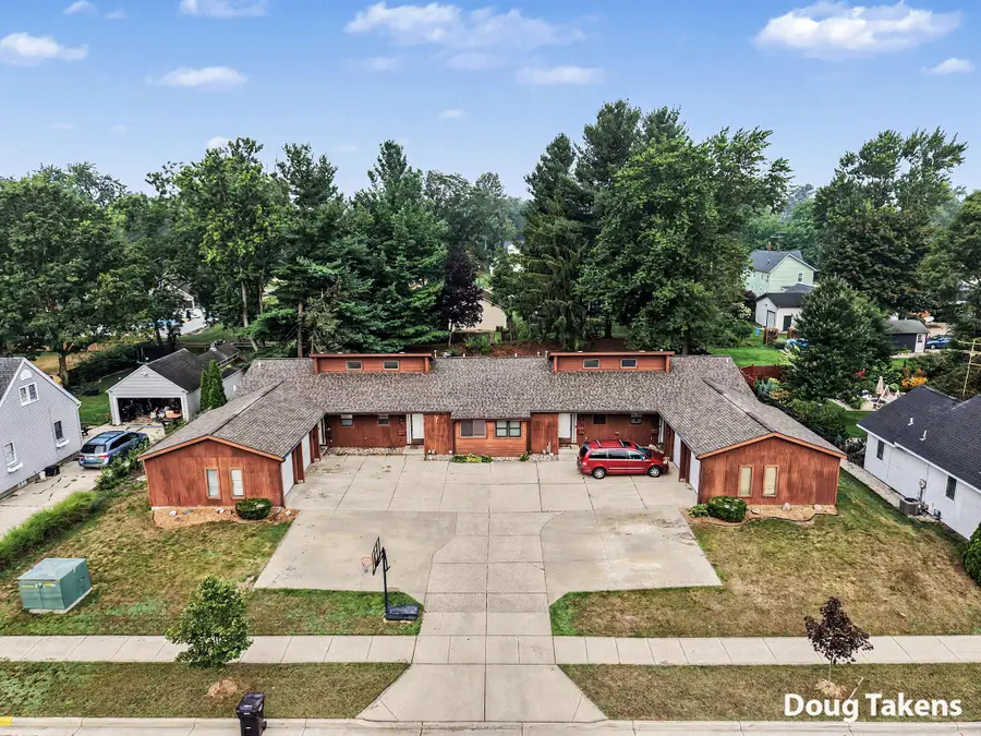 228 S Wall Street #2, Zeeland, MI 49464 - #3