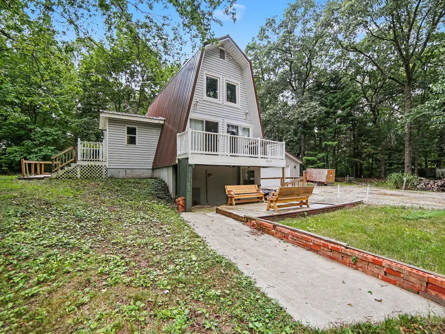 6859 Clover Road, Twin Lake, MI 49457 - #2