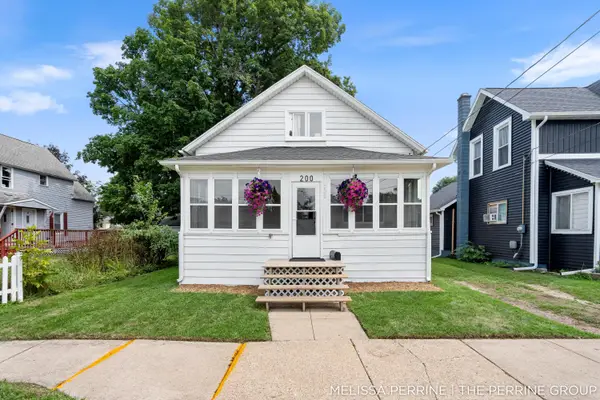 200 Grove Street Nw, Sparta, MI 49345