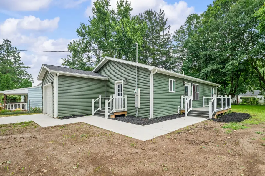 584 1st Court, Niles, MI 49120 - #3