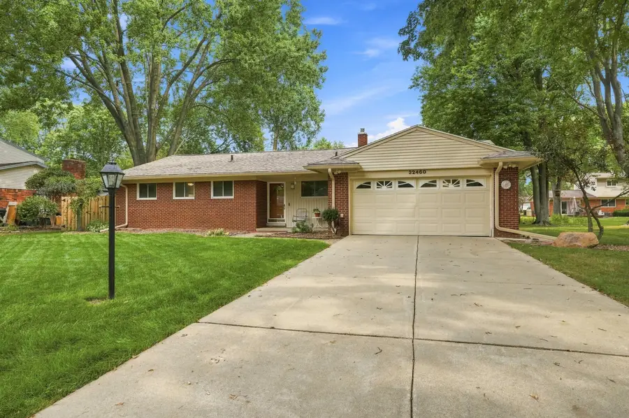 32460 Dunford Street, Farmington Hills, MI 48334 - #2