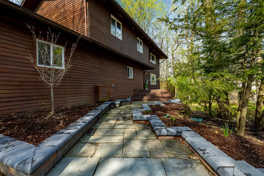 3949 Waldenwood Drive, Ann Arbor, MI 48105 - #2