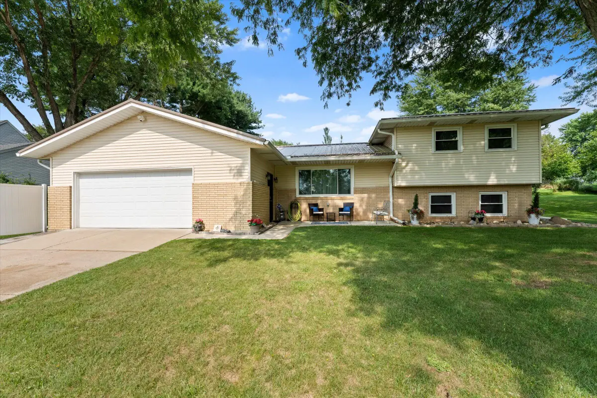 69601 Christiann Creek Drive, Edwardsburg, MI 49112 - #1