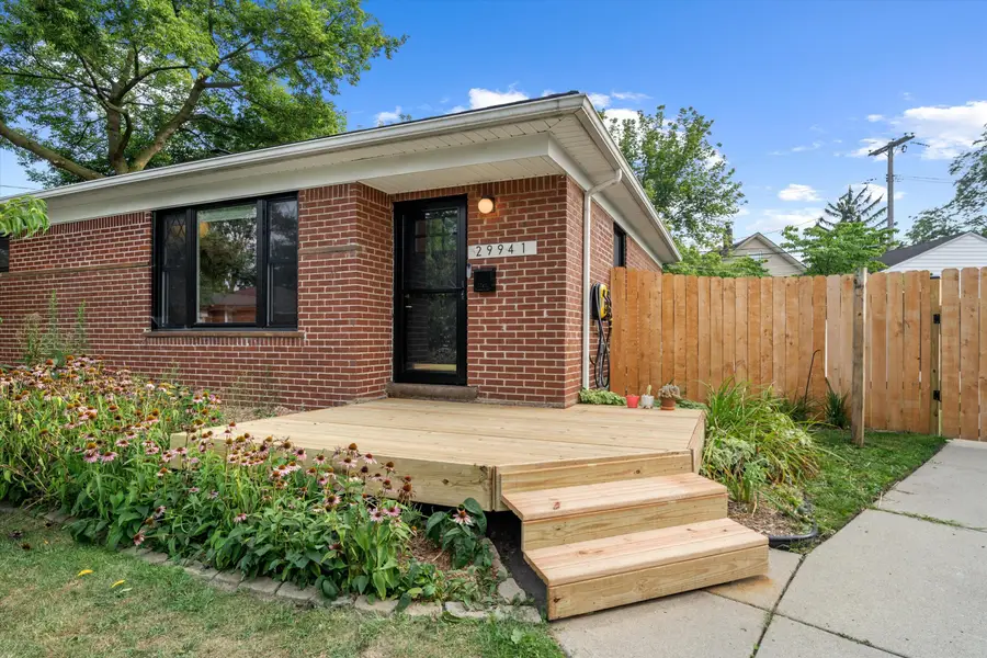 29941 Leona Court, Garden City, MI 48135 - #2