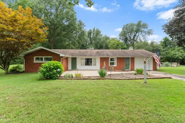 2264 Effie Lane, Niles, MI 49120