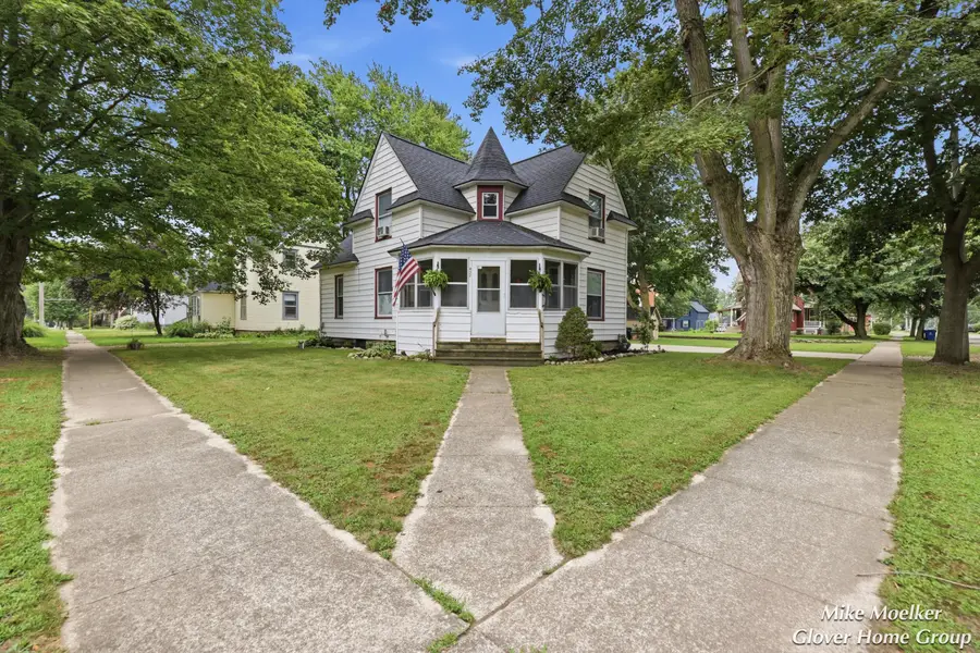 432 N Maple Street, Hopkins, MI 49328 - #2