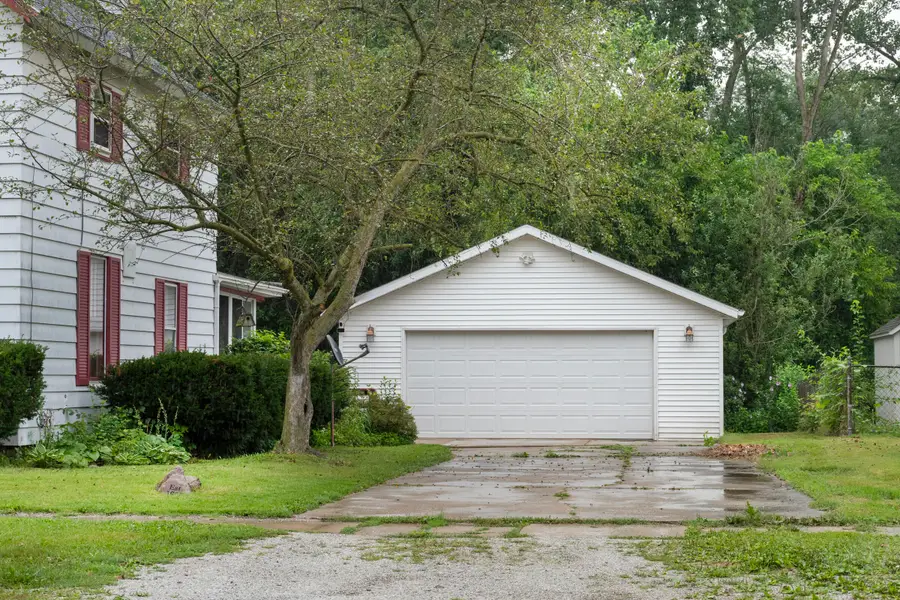 69115 Maple Street, Edwardsburg, MI 49112 - #3