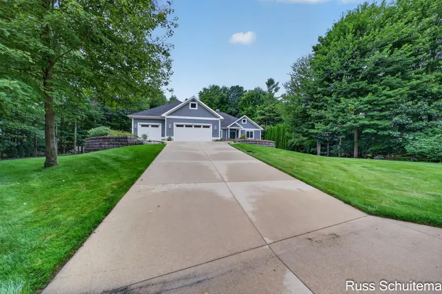 6335 Silverton Drive, Norton Shores, MI 49444 - #3