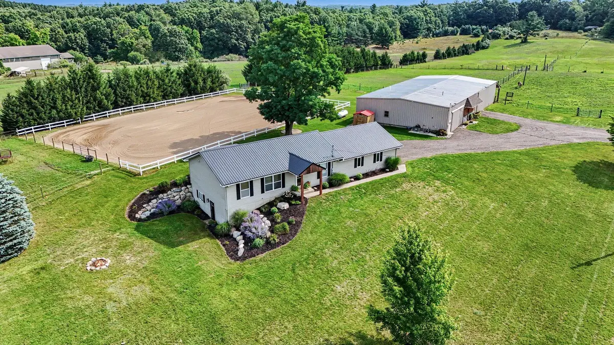 10320 Lincoln Lake Avenue Ne, Greenville, MI 48838 - #1