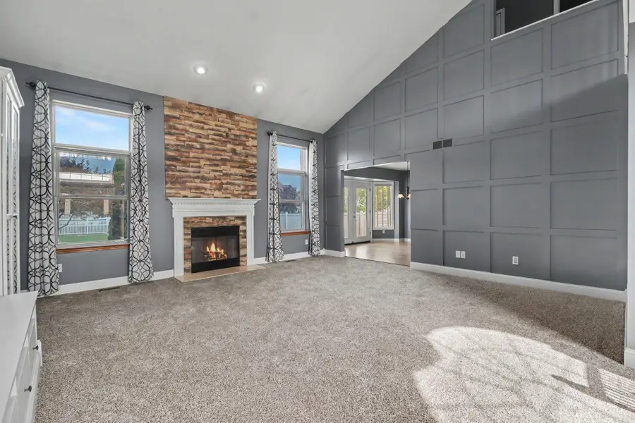 24788 Foxmoor Boulevard, Woodhaven, MI 48183 - #3
