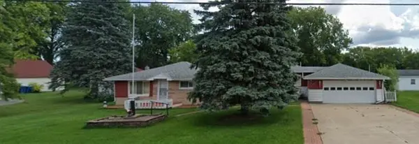 1820 SE Boutell Road, Essexville, MI 48732