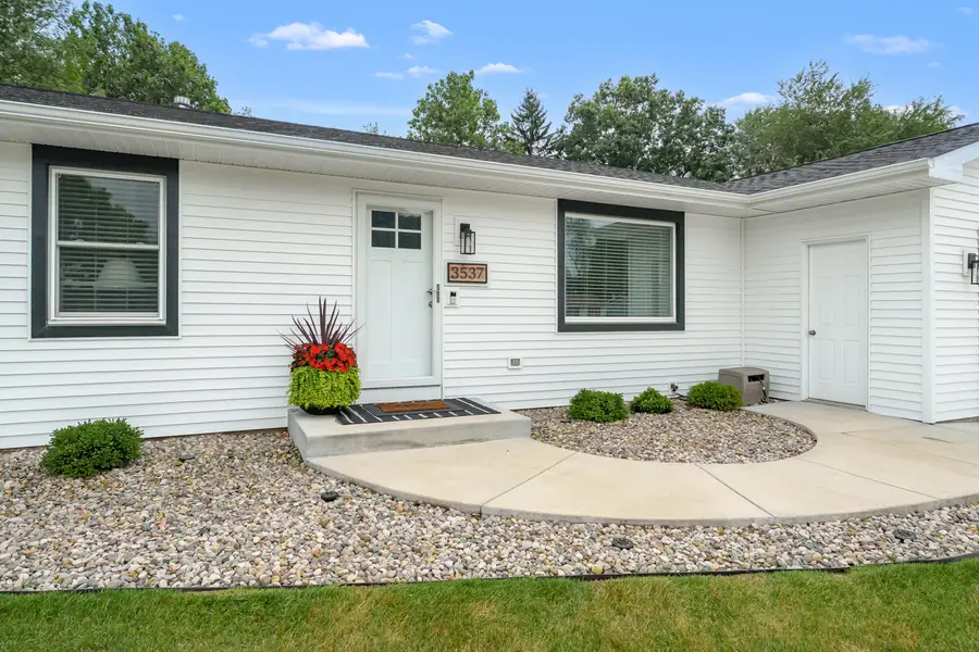3537 Thornhill Avenue, Kalamazoo, MI 49004 - #3