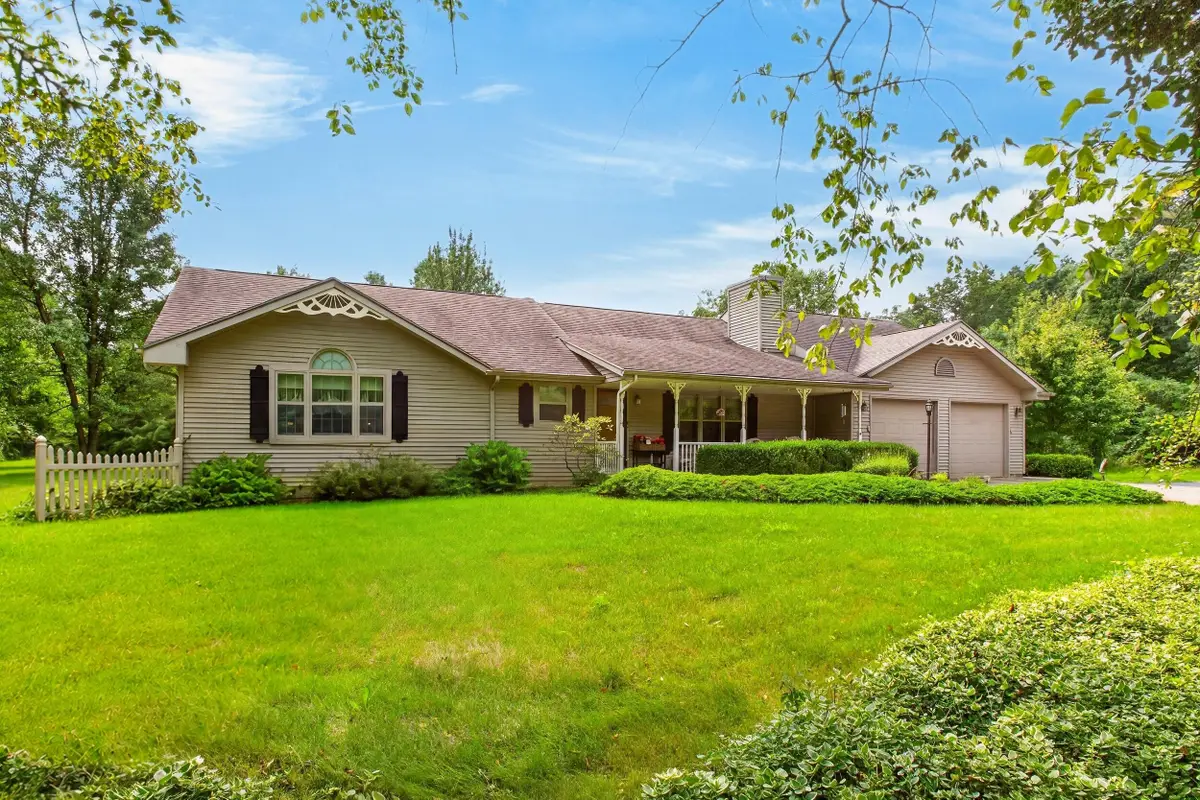 4240 Snow Road, Bridgman, MI 49106 - #1