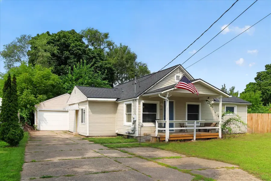3519 Raven Avenue Sw, Wyoming, MI 49509 - #2