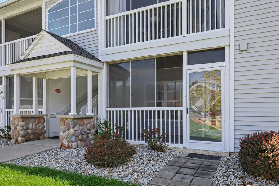 749 W Barrington Circle, Jackson, MI 49203 - #3