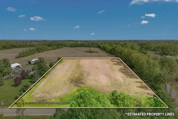 Bankers Road, Hillsdale, MI 49242