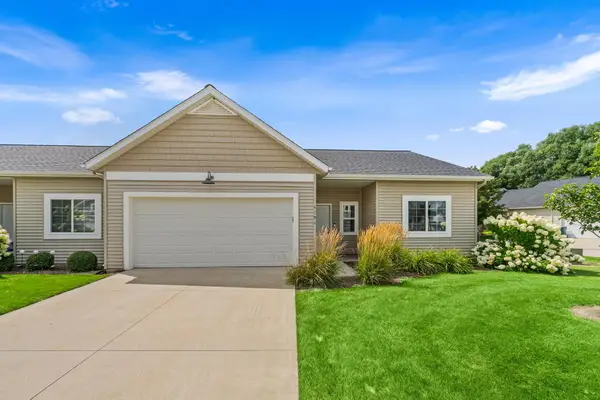4294 Cidermill Drive #32, Wayland, MI 49348