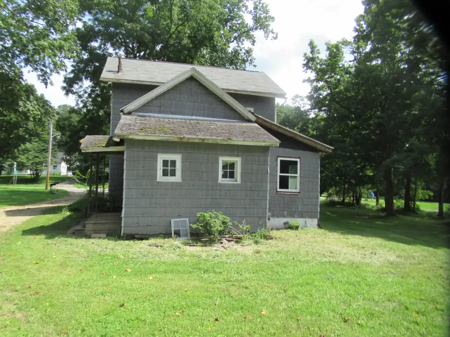 437 N Broadway Street, Cassopolis, MI 49031 - #2