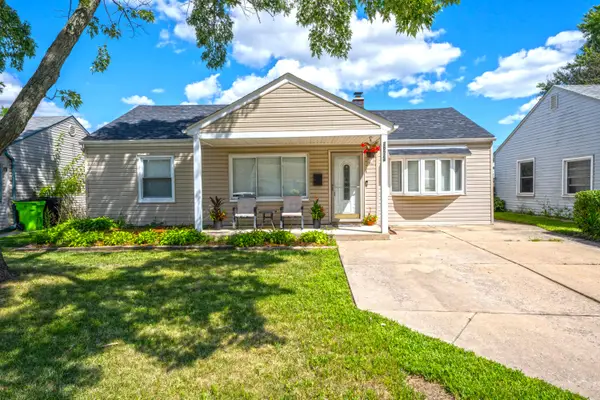 26524 Kathy Street, Roseville, MI 48066