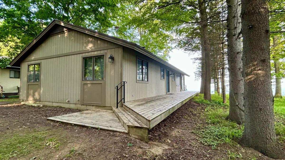 1196 Cherry Drive, South Haven, MI 49090 - #1