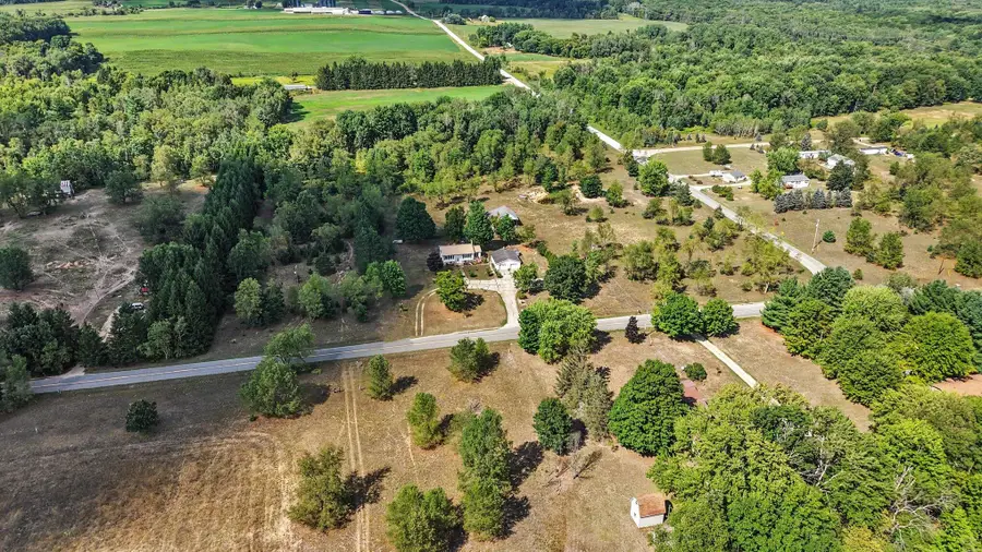 8061 Madison Road, Hesperia, MI 49421 - #3