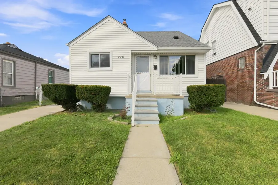 716 Mayflower Avenue, Lincoln Park, MI 48146 - #3