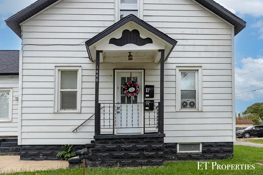 1465 Barclay Street, Muskegon, MI 49441 - #2