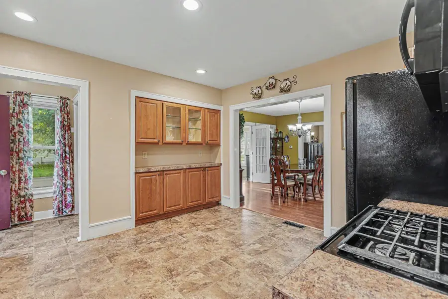 1130 Ireland Avenue, Muskegon, MI 49441 - #3