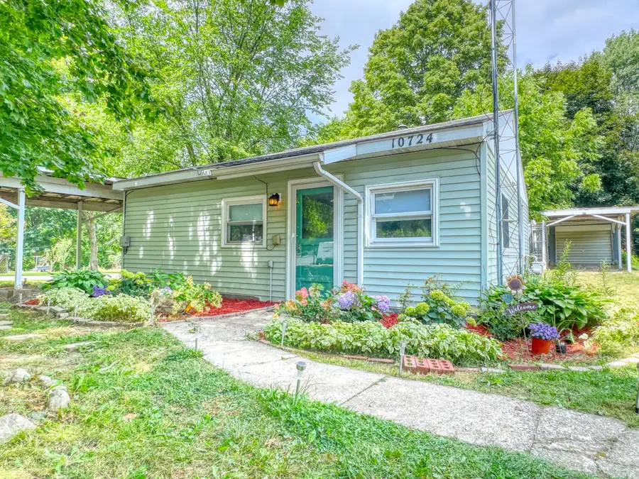 10724 Cutler Street, Chippewa Lake, MI 49320 - #3