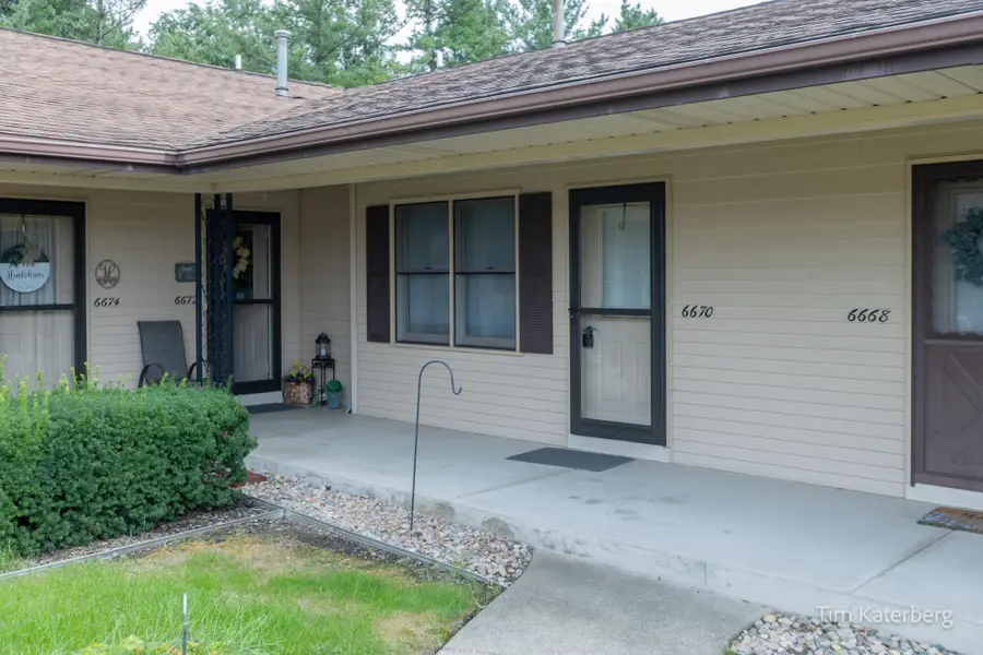 6670 N Wentward Court #66, Hudsonville, MI 49426 - #2