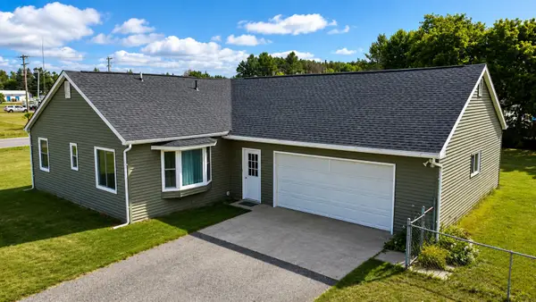 20085 11 Mile Road, Big Rapids, MI 49307