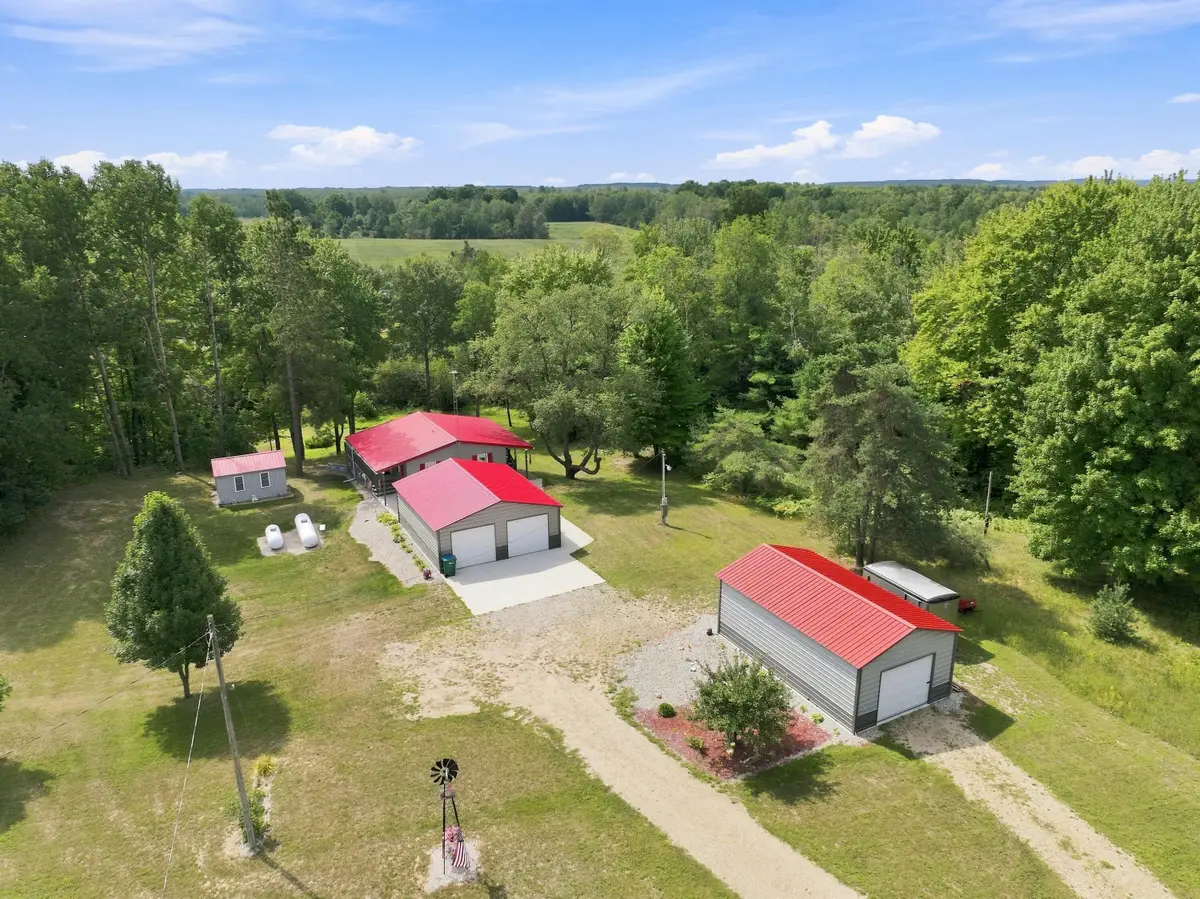 2137 W Rainbow Road, McBain, MI 49657 - #1