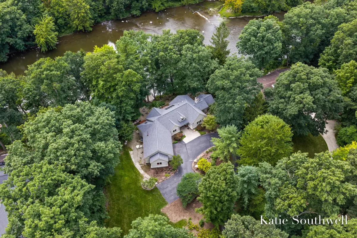 7320 Valhalla Drive Se, Alto, MI 49302 - #1