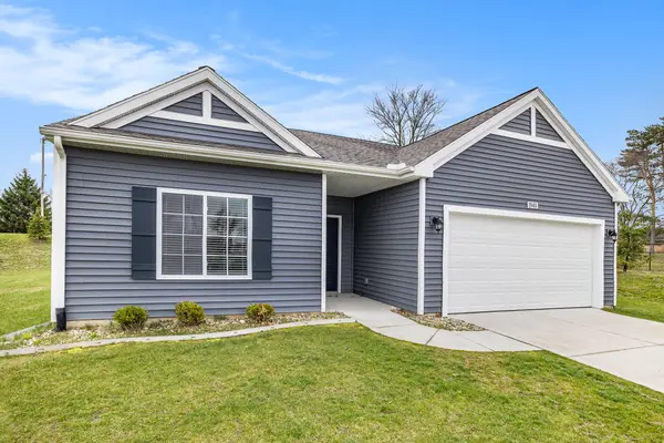 945 Ridgetop Circle, Kalamazoo, MI 49009