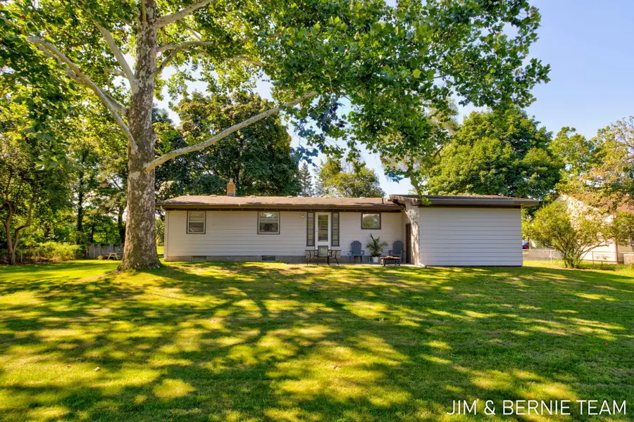 345 Harp Street Se, Grand Rapids, MI 49548 - #3
