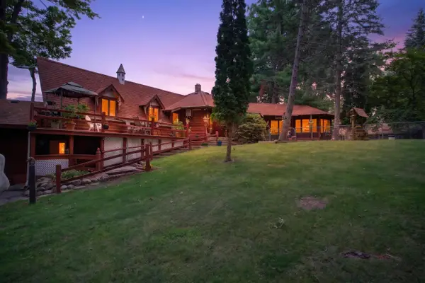1916 Ackerson Lake Road, Jackson, MI 49201