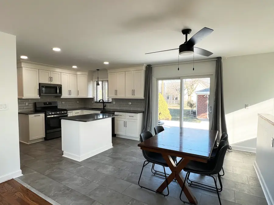 9358 Marie Court, Livonia, MI 48150 - #3