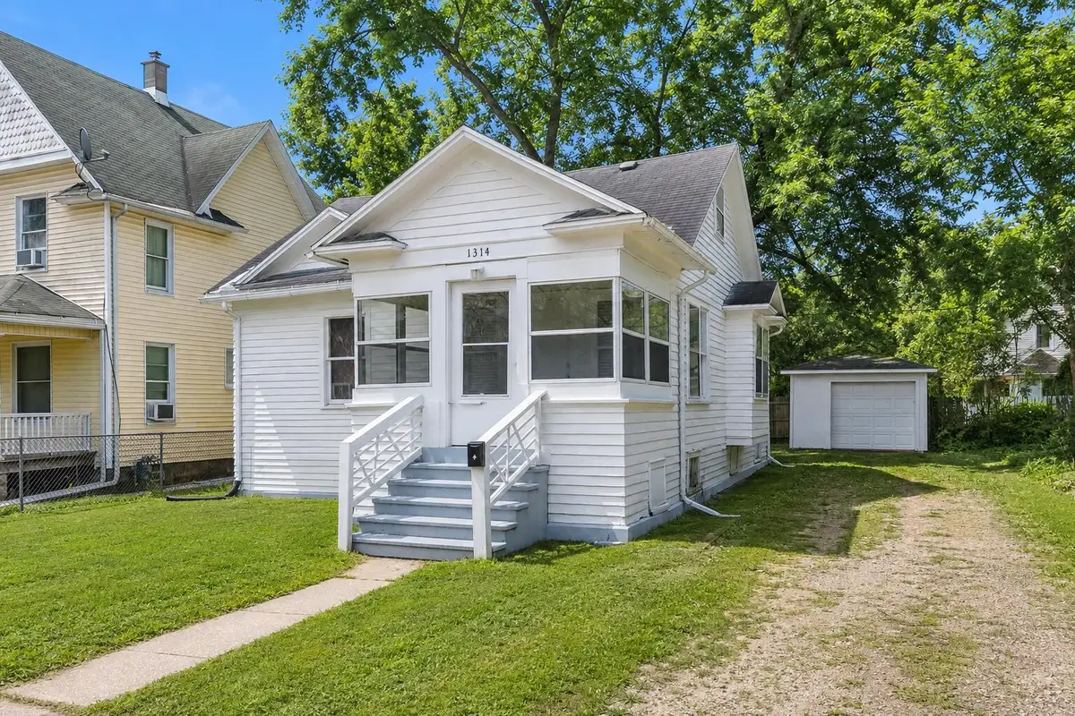 1314 Clinton Avenue, Kalamazoo, MI 49001 - #1