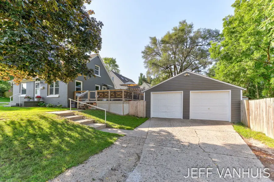 1270 Cedar Street Ne, Grand Rapids, MI 49503 - #3