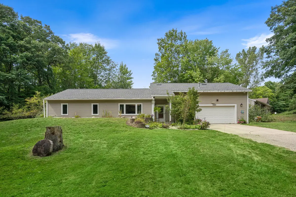 18145 148th Avenue, Spring Lake, MI 49456 - #1