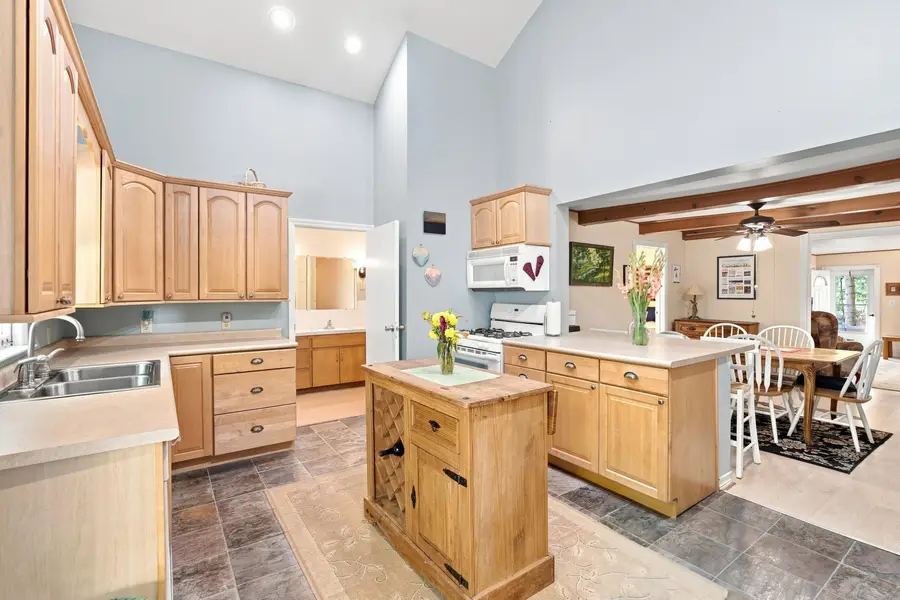 2991 W Marquette Woods Road, Stevensville, MI 49127 - #3