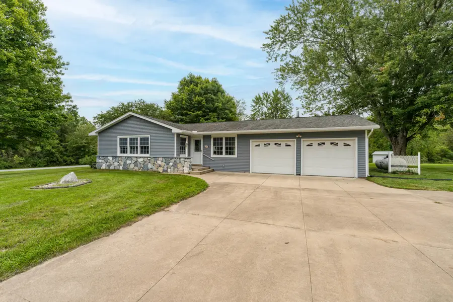 102 Sherwood Drive, Hastings, MI 49058 - #2