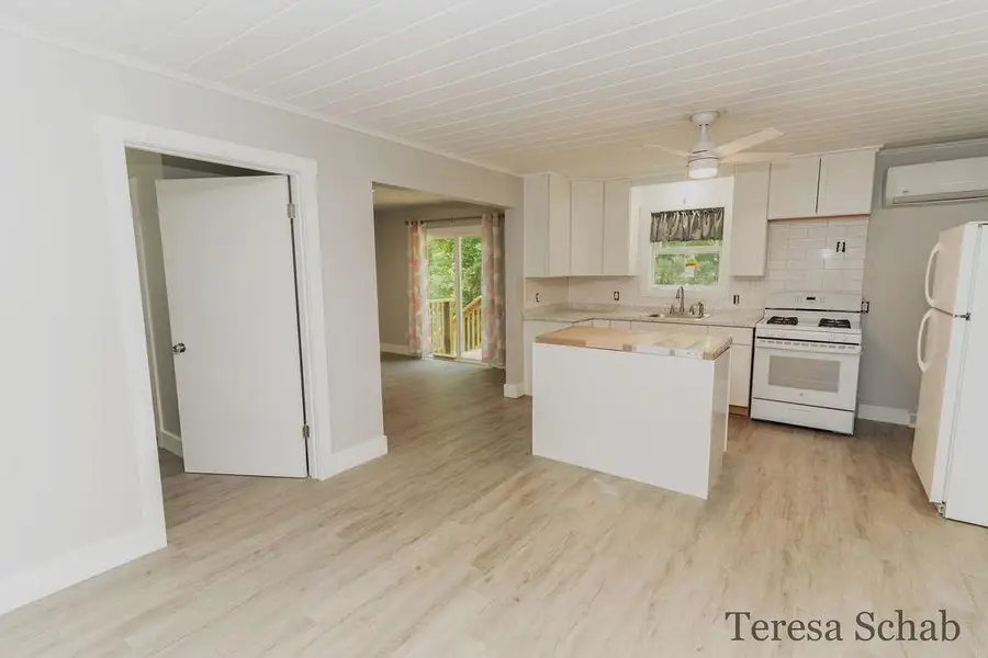 16249 W Kendaville Road, Coral, MI 49322 - #2