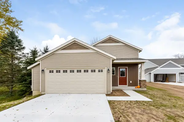 19 Carrie Street, Sparta, MI 49345